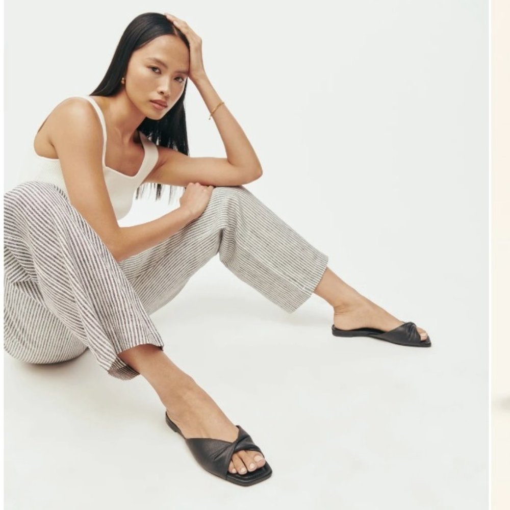 Reformation Mikki Twist Flat Sandal size 7